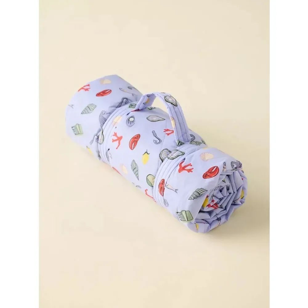 New Urban Outfitters BAGGU Sea Charms Puffy Picnic Blanket